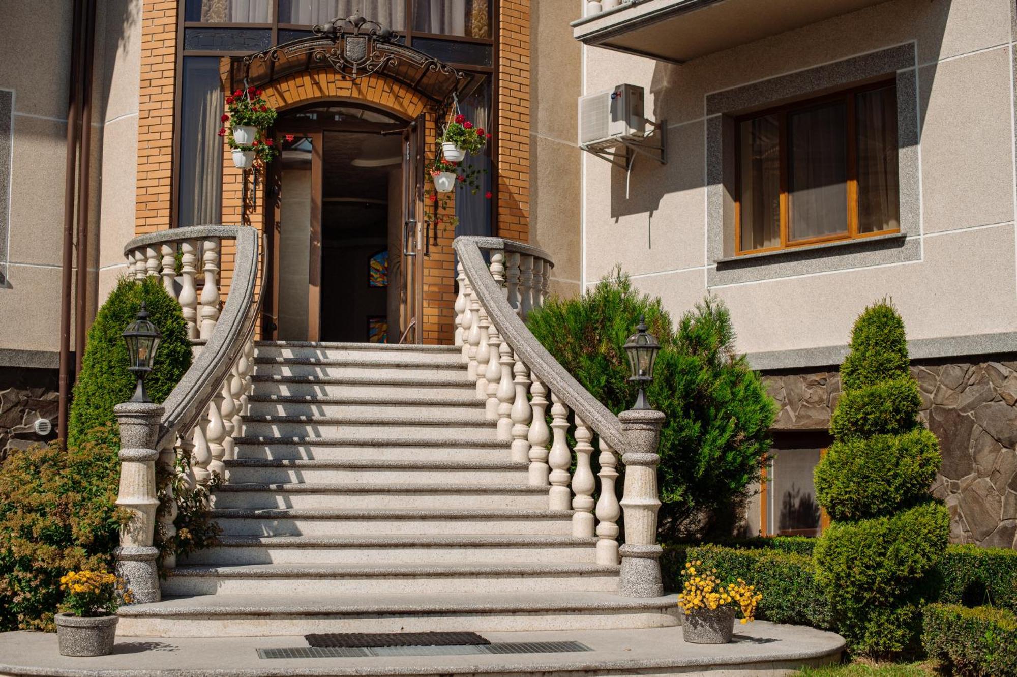 Dianna Hotel Skhidnytsia Exterior photo