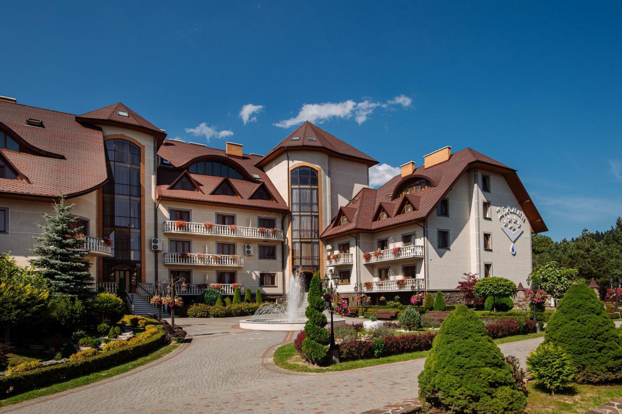 Dianna Hotel Skhidnytsia Exterior photo